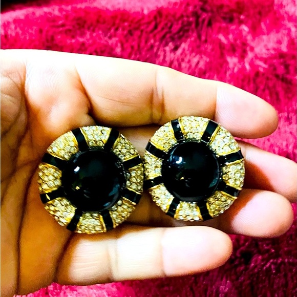 Ciner Large Vintage Gold Tone Black Enamel & Crystal Earrings - Picture 2 of 8